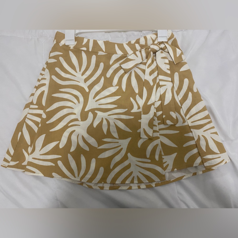Brown and White Leaf Print Skirt